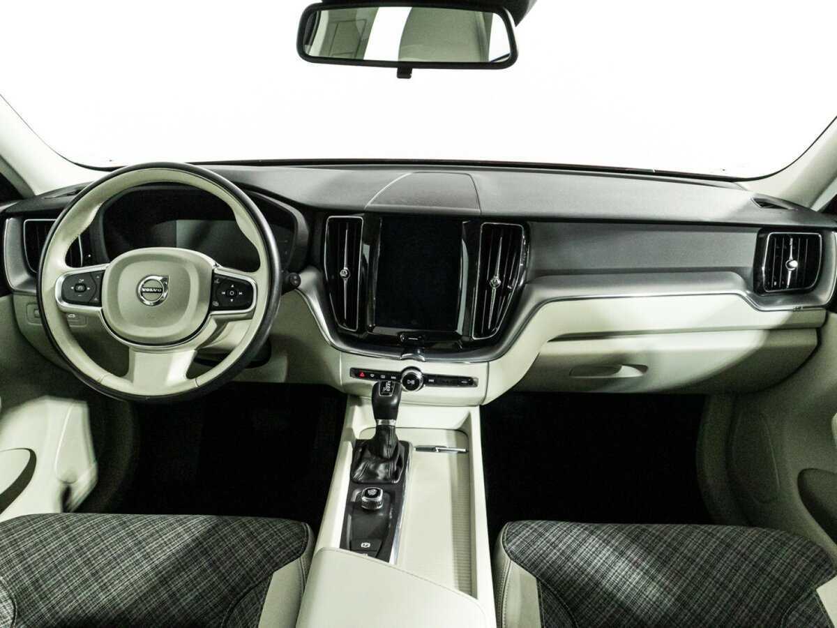 Volvo XC60, 2019 Фото №13