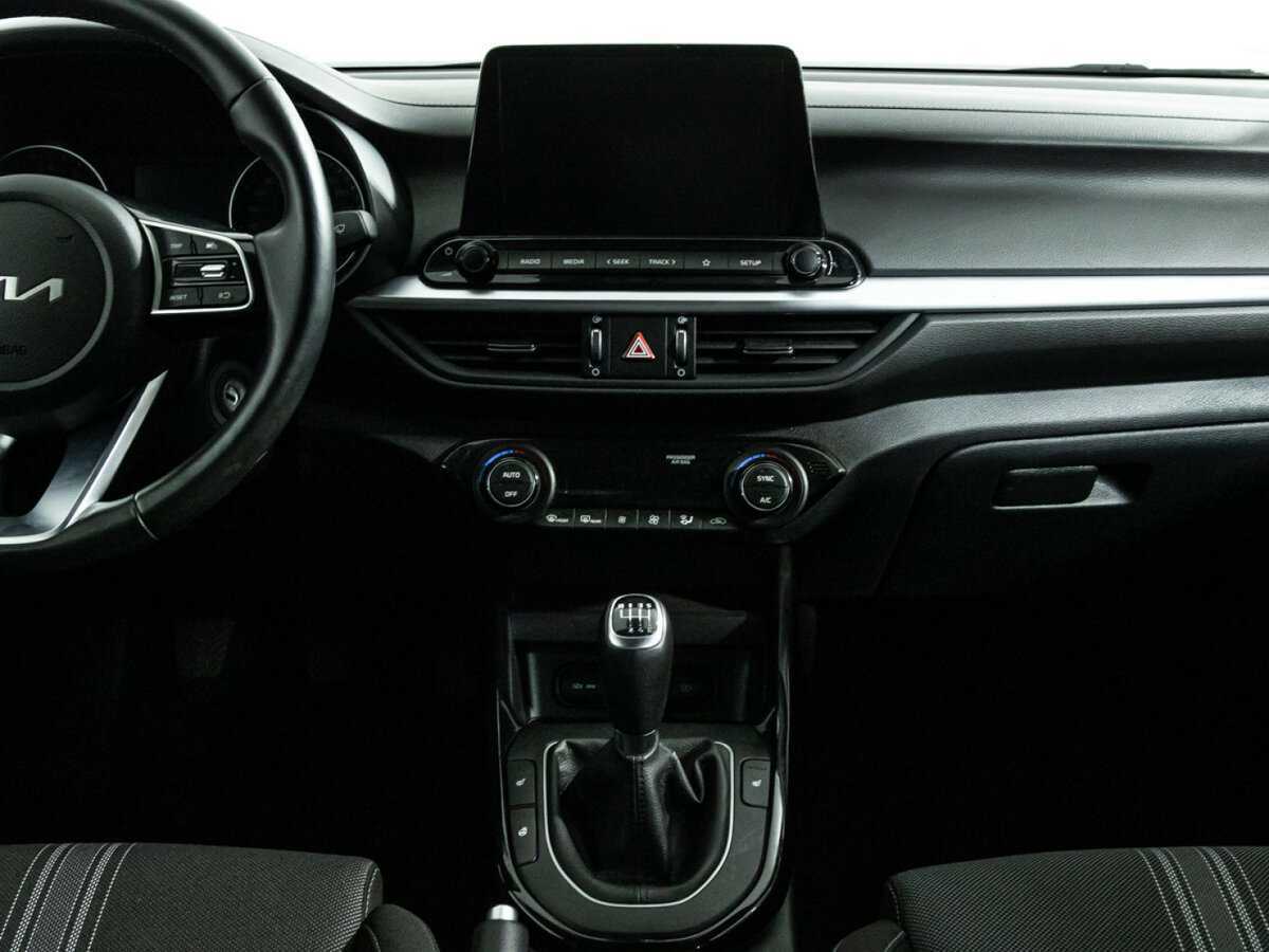 Kia Cerato, 2022 Фото №14