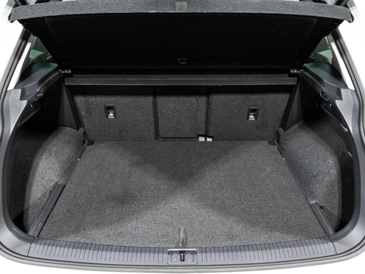 Volkswagen Tiguan, 2018 Фото №15