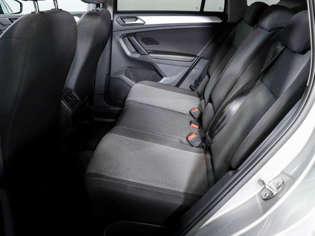 Volkswagen Tiguan, 2021 - 29 904 км. | Фото №6