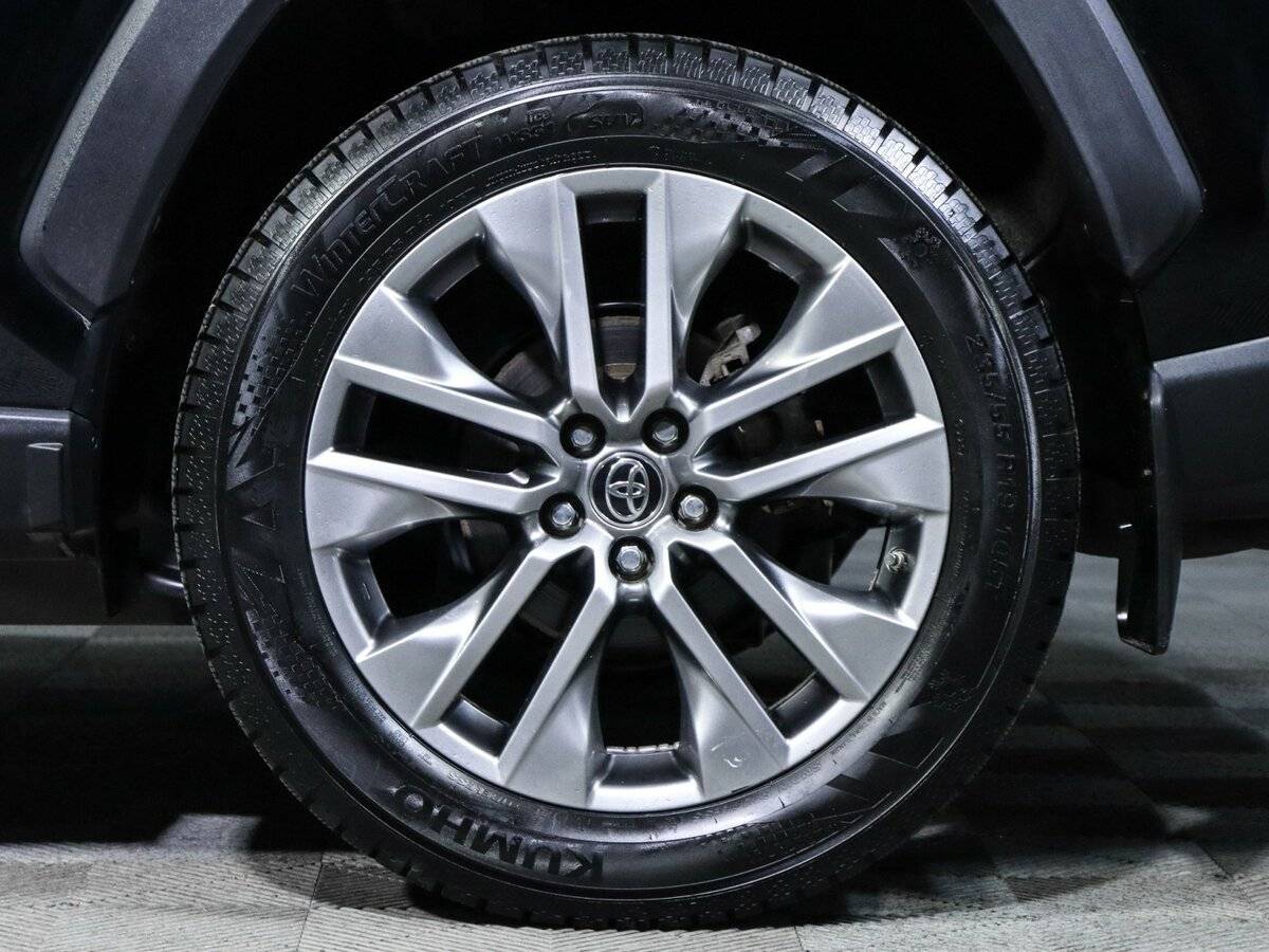 Toyota RAV4, 2020 Фото №12