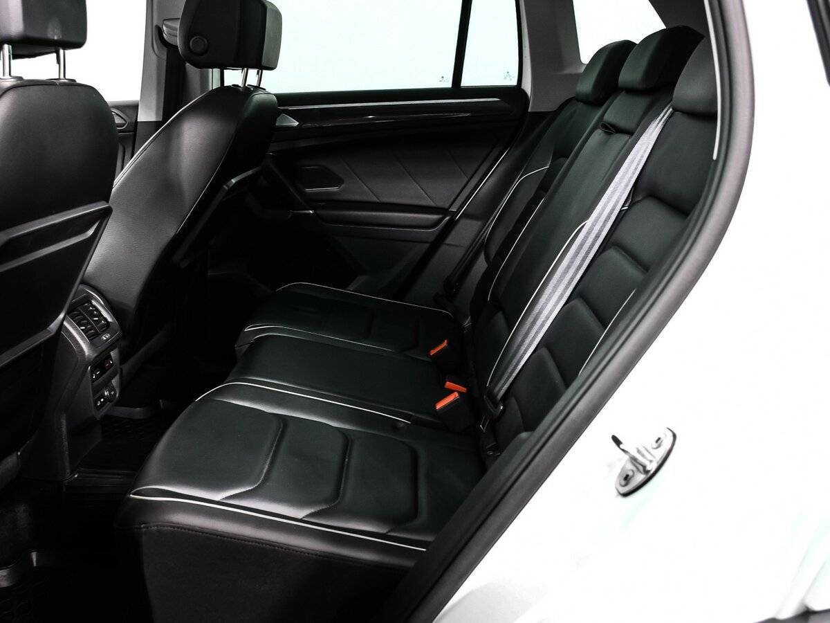 Volkswagen Tiguan, 2018 Фото №13