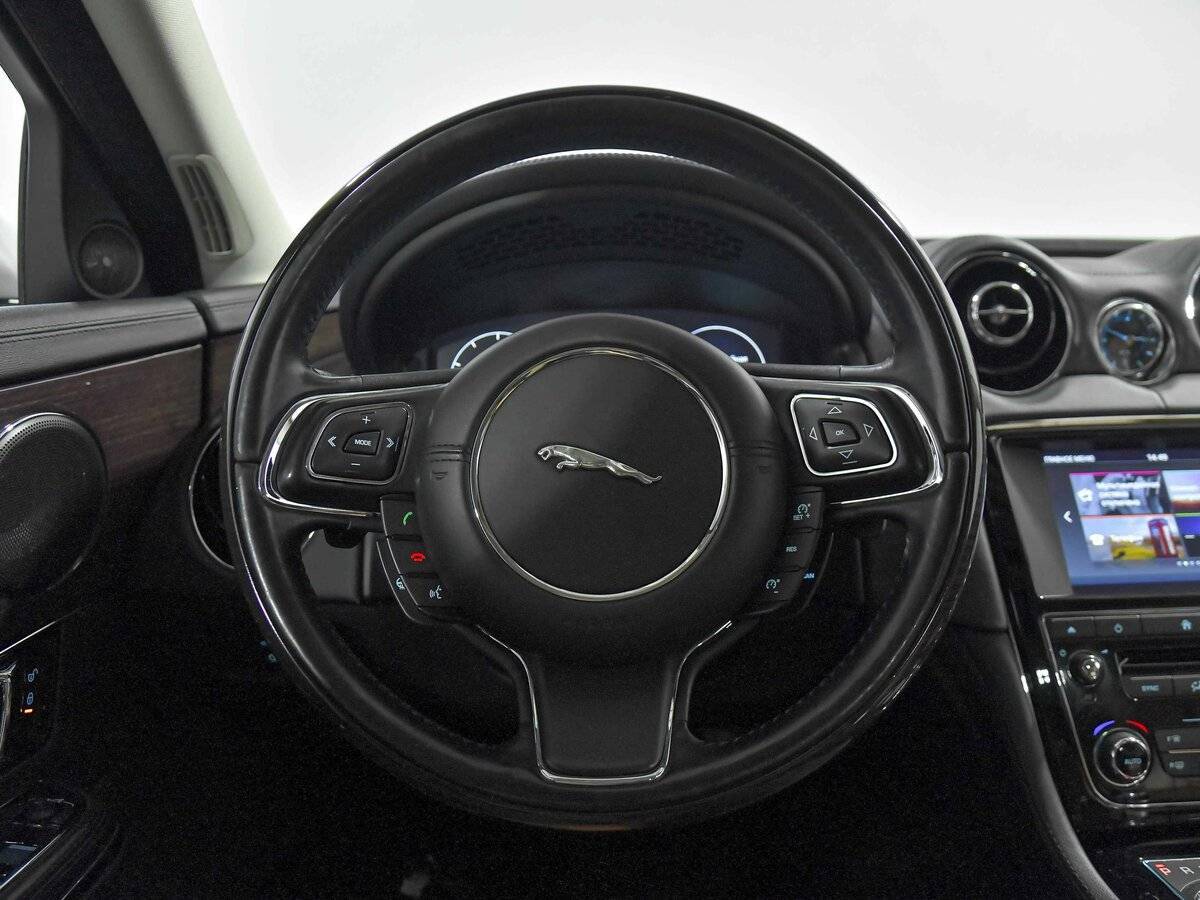 Jaguar XJ, 2016 Фото №10