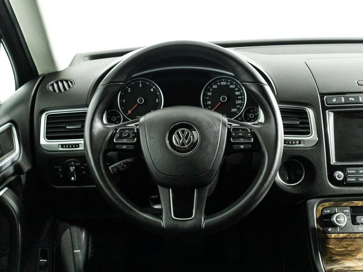 Volkswagen Touareg, 2015 Фото №23