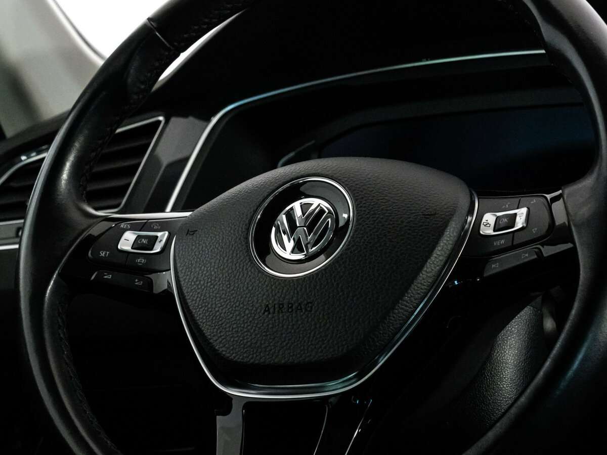 Volkswagen Tiguan, 2019 Фото №9