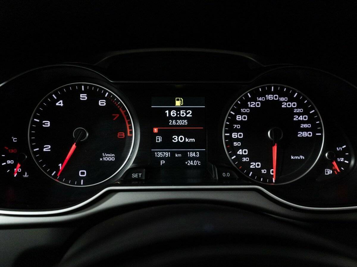 Audi A4, 2014 Фото №12
