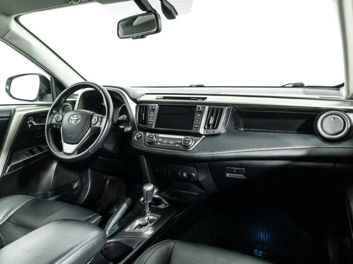 Toyota RAV4, 2018 Фото №9