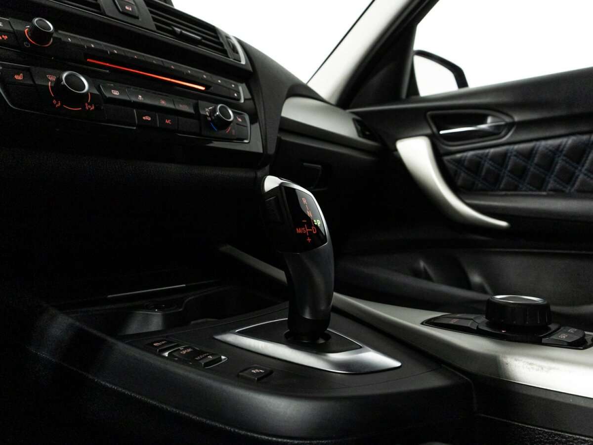 BMW 1 серии 118i, 2017 Фото №19