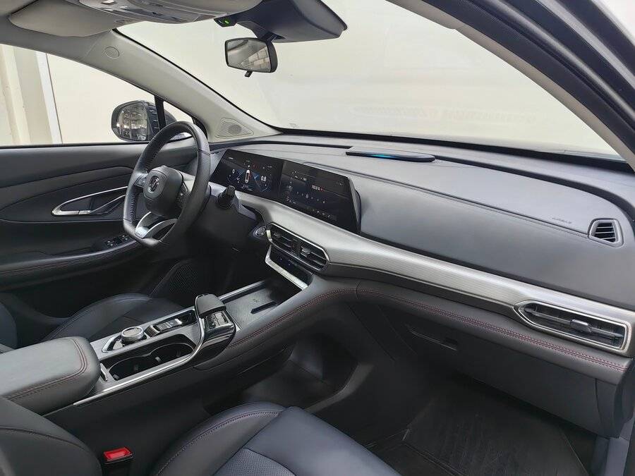 Changan UNI-T, 2023 Фото №13