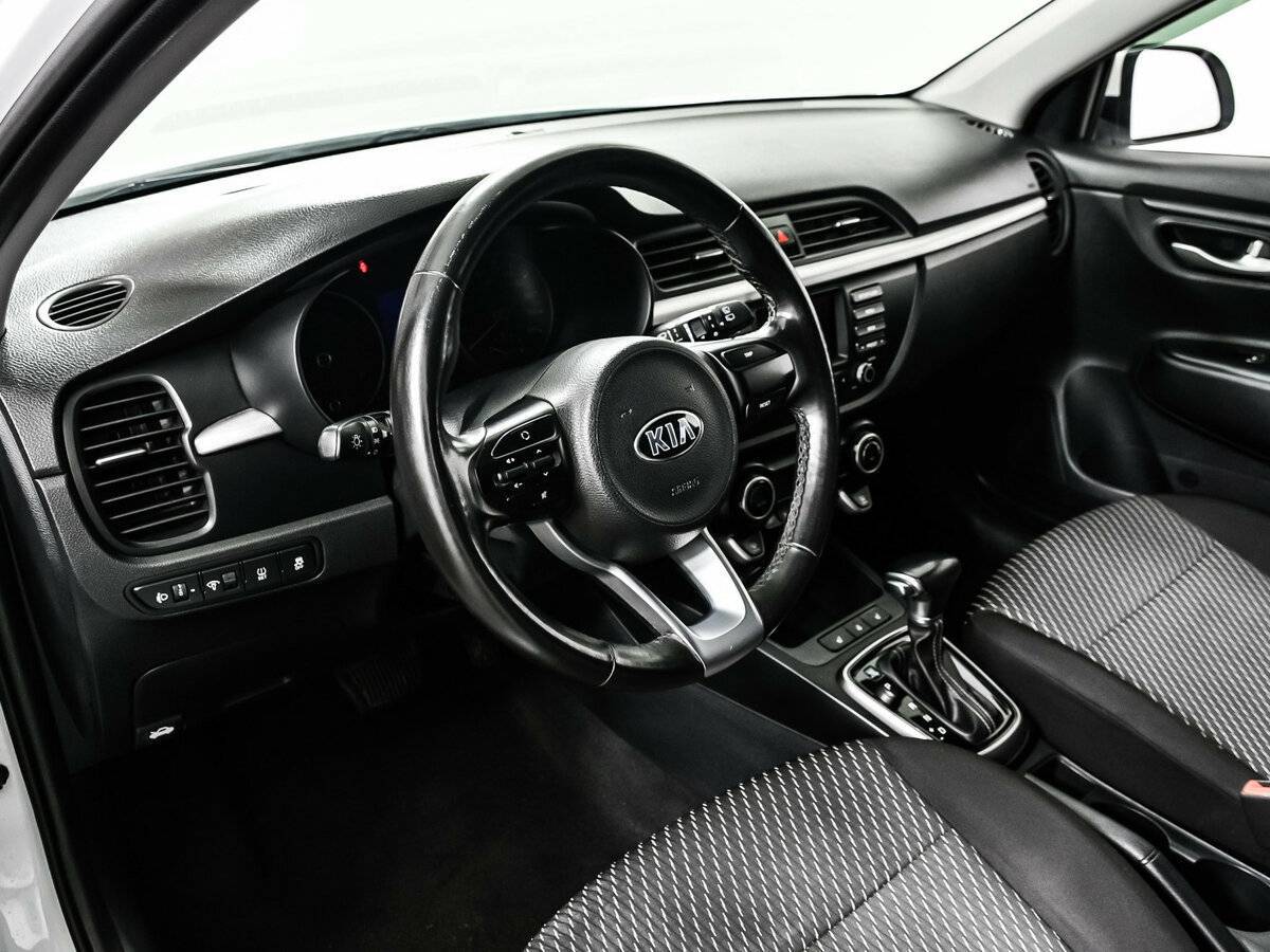 Kia Rio X-Line, 2019 Фото №13