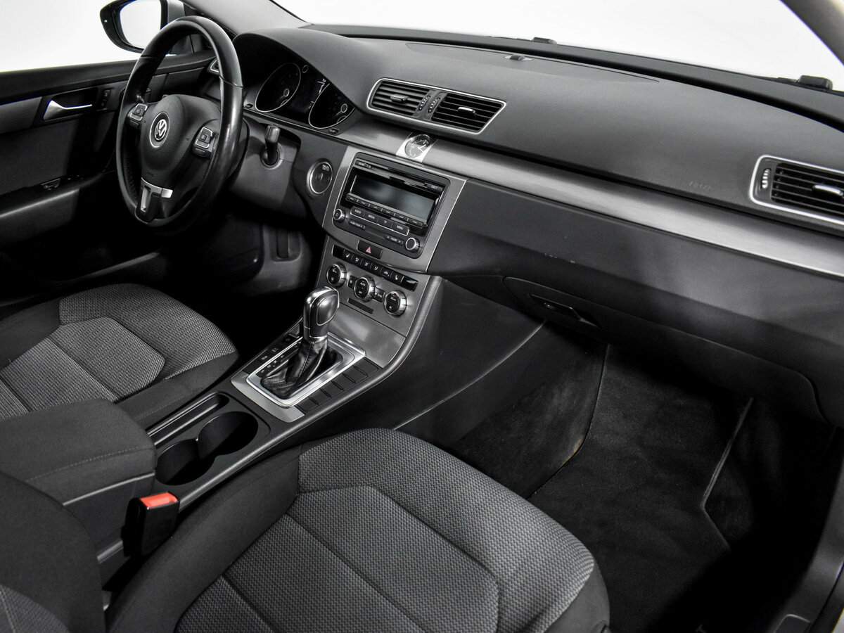 Volkswagen Passat, 2012 Фото №19