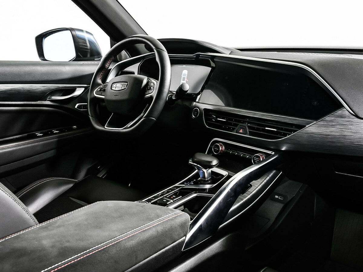 Geely Tugella, 2022 Фото №9