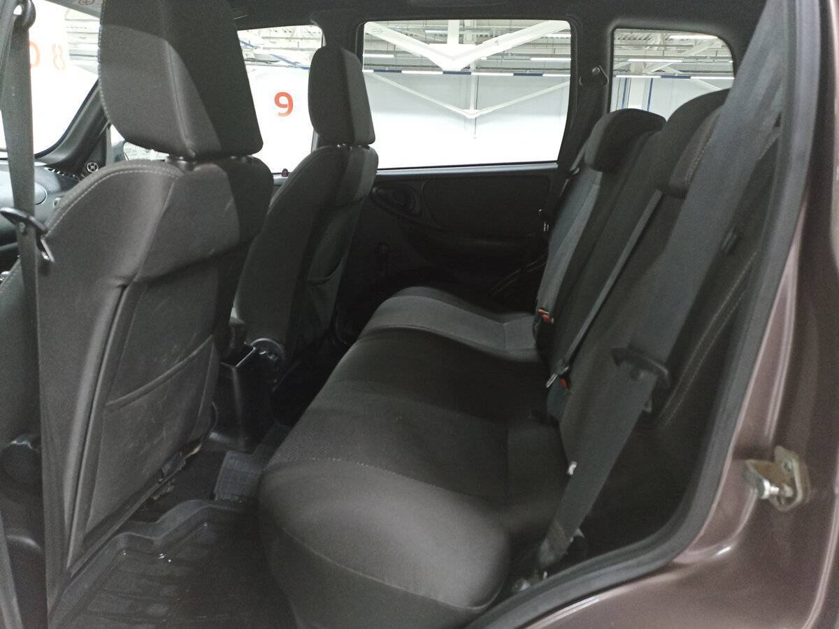 Chevrolet Niva, 2018 Фото №12