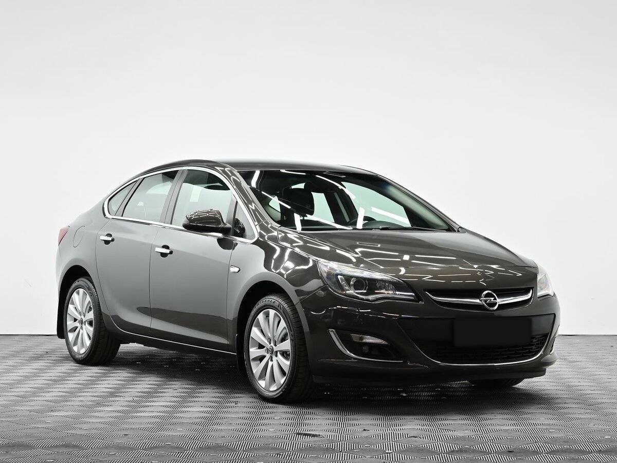 Opel Astra, 2013 - 164 000 км. | Фото №2