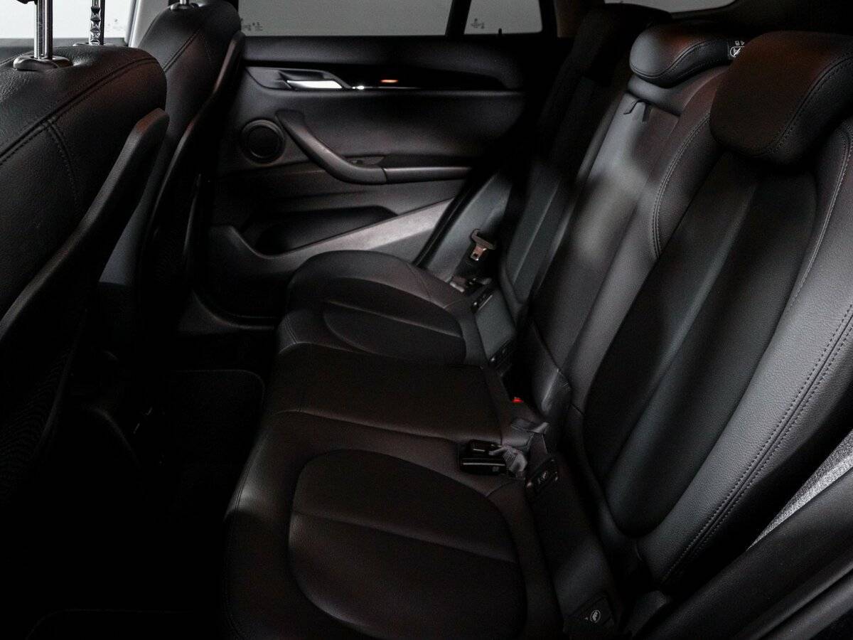 BMW X1 18d xDrive, 2020 Фото №9
