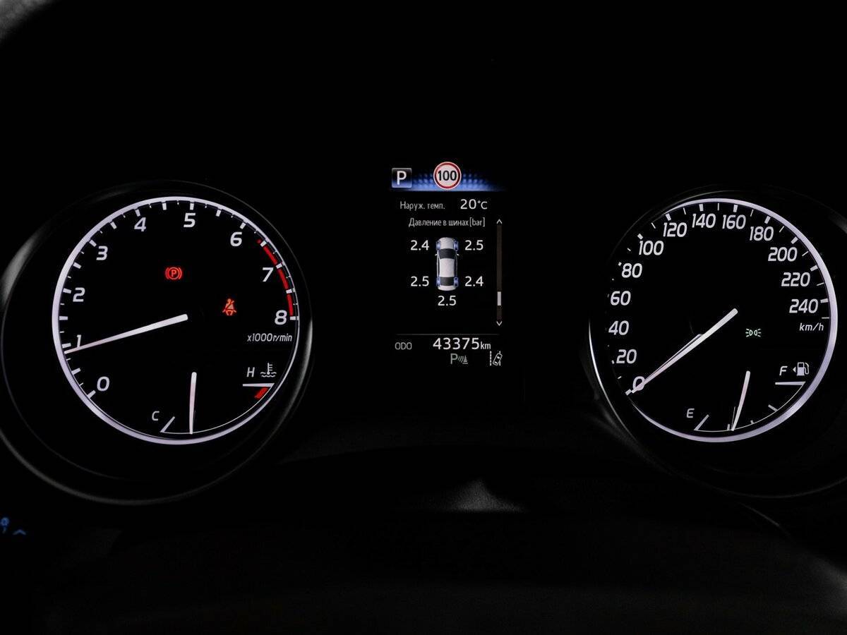 Toyota Camry, 2018 Фото №11