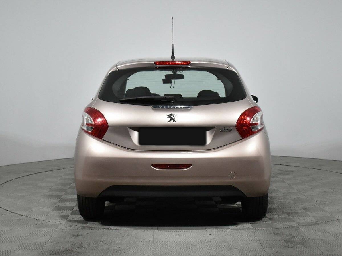 Peugeot 208, 2014 - 130 000 км. | Фото №6