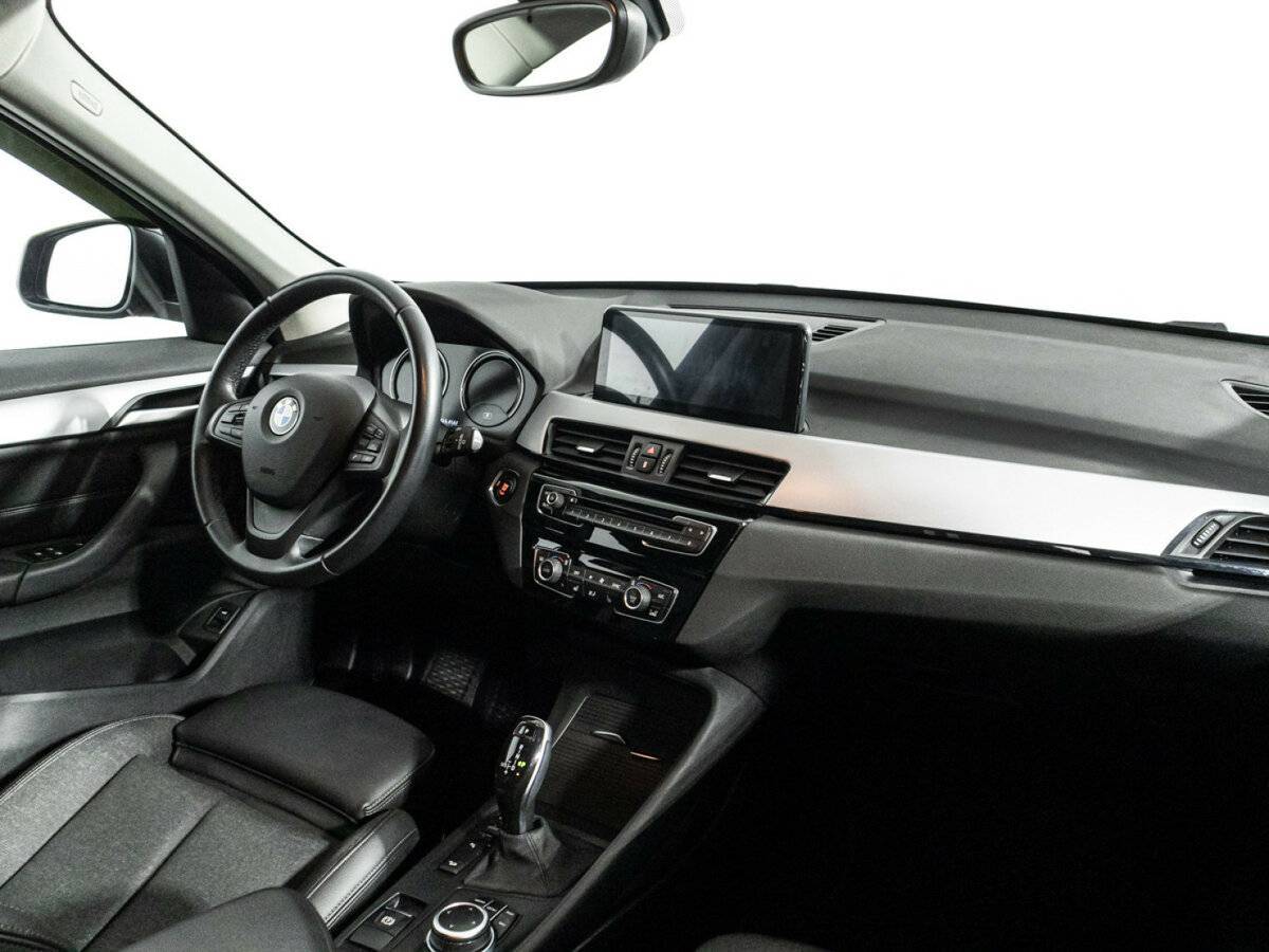BMW X1 18d xDrive, 2021 Фото №9