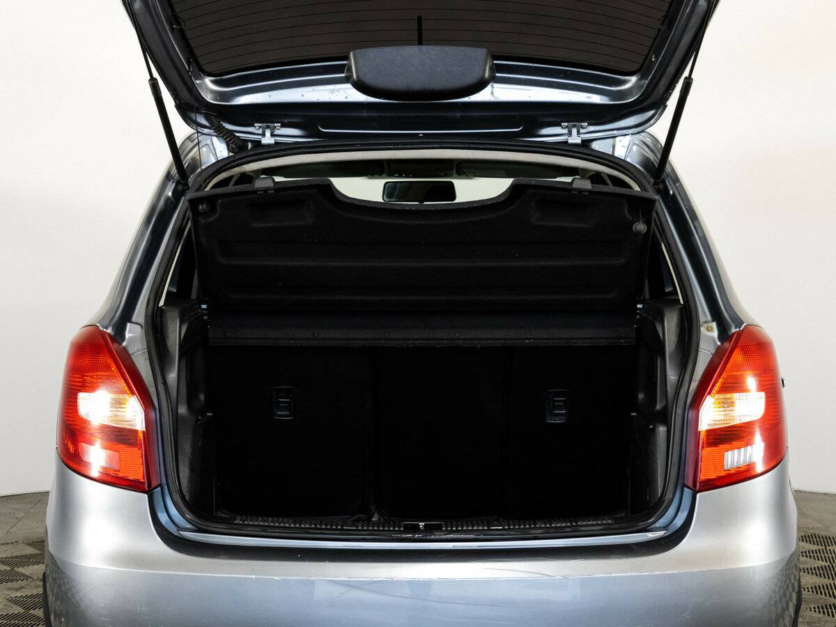 Skoda Fabia II Рестайлинг, 2013 Фото №16