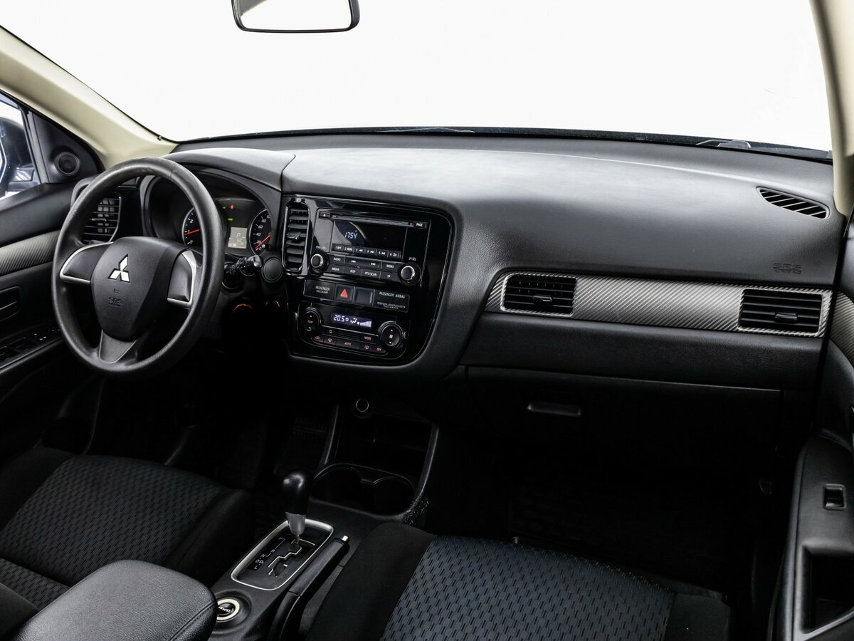 Mitsubishi Outlander III Рестайлинг, 2014 - 249 895 км. | Фото №7