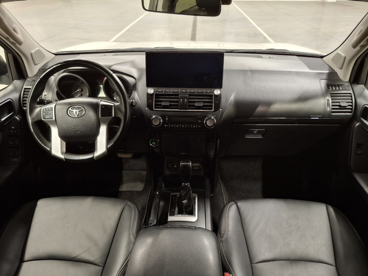 Toyota Land Cruiser Prado 150 Series Рестайлинг 1, 2014 Фото №11