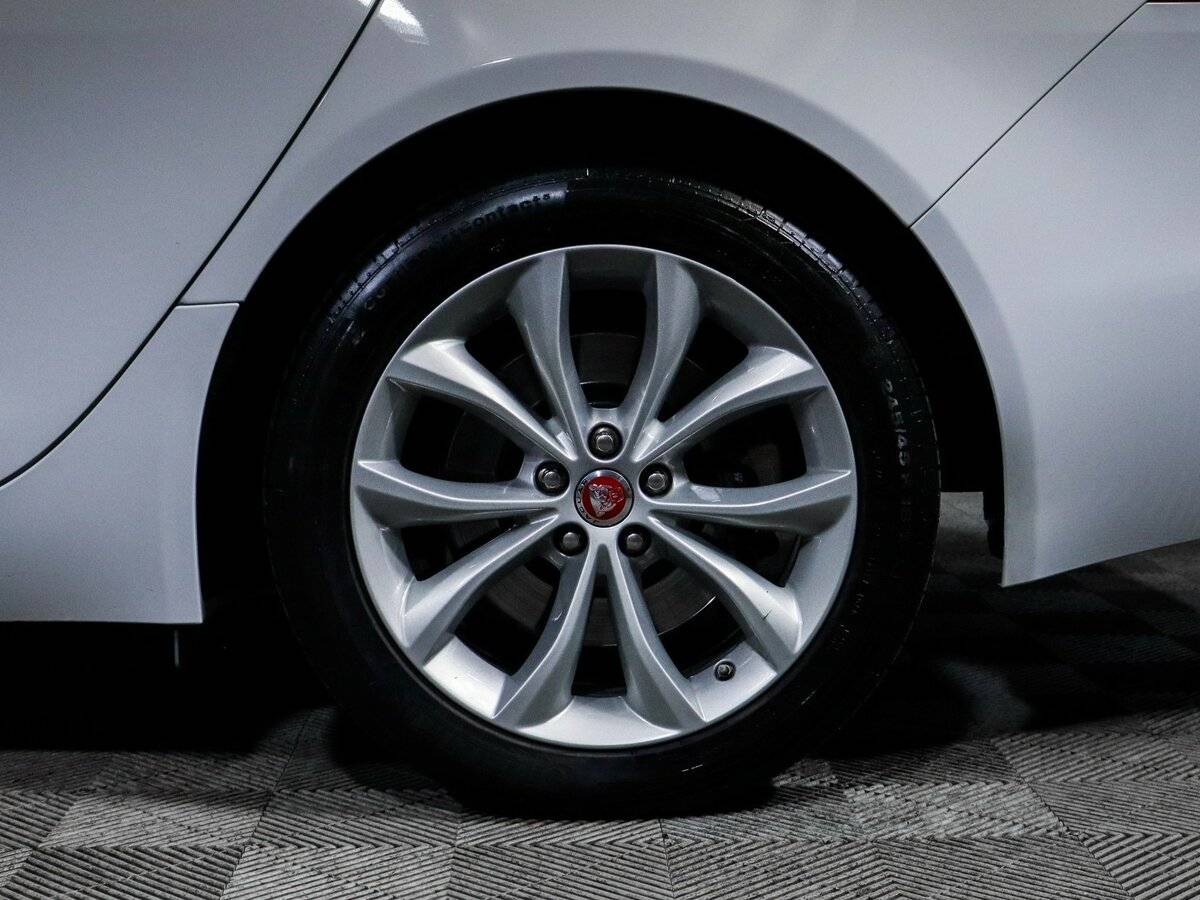 Jaguar XF II, 2018 Фото №12