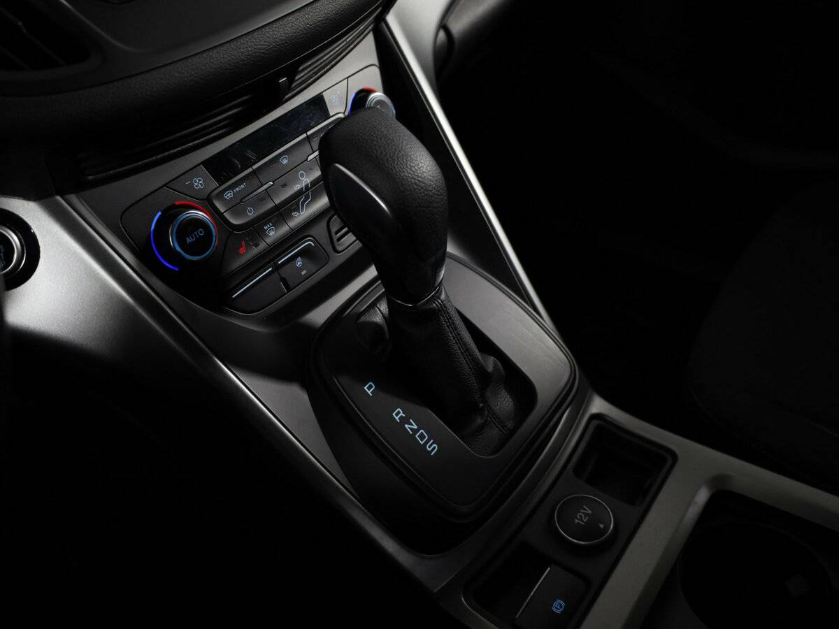 Ford Kuga II Рестайлинг, 2018 Фото №20