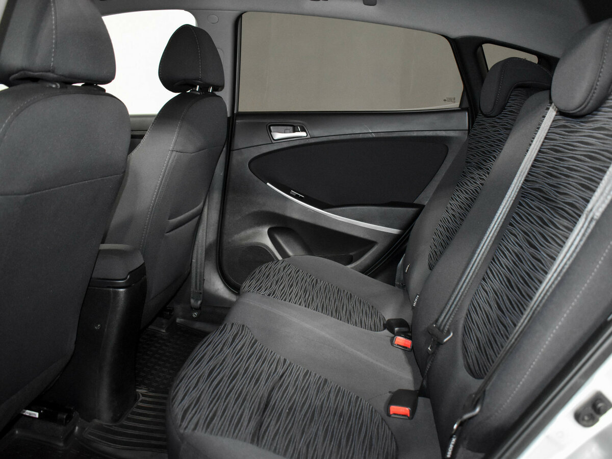 Hyundai Solaris I Рестайлинг, 2015 Фото №12