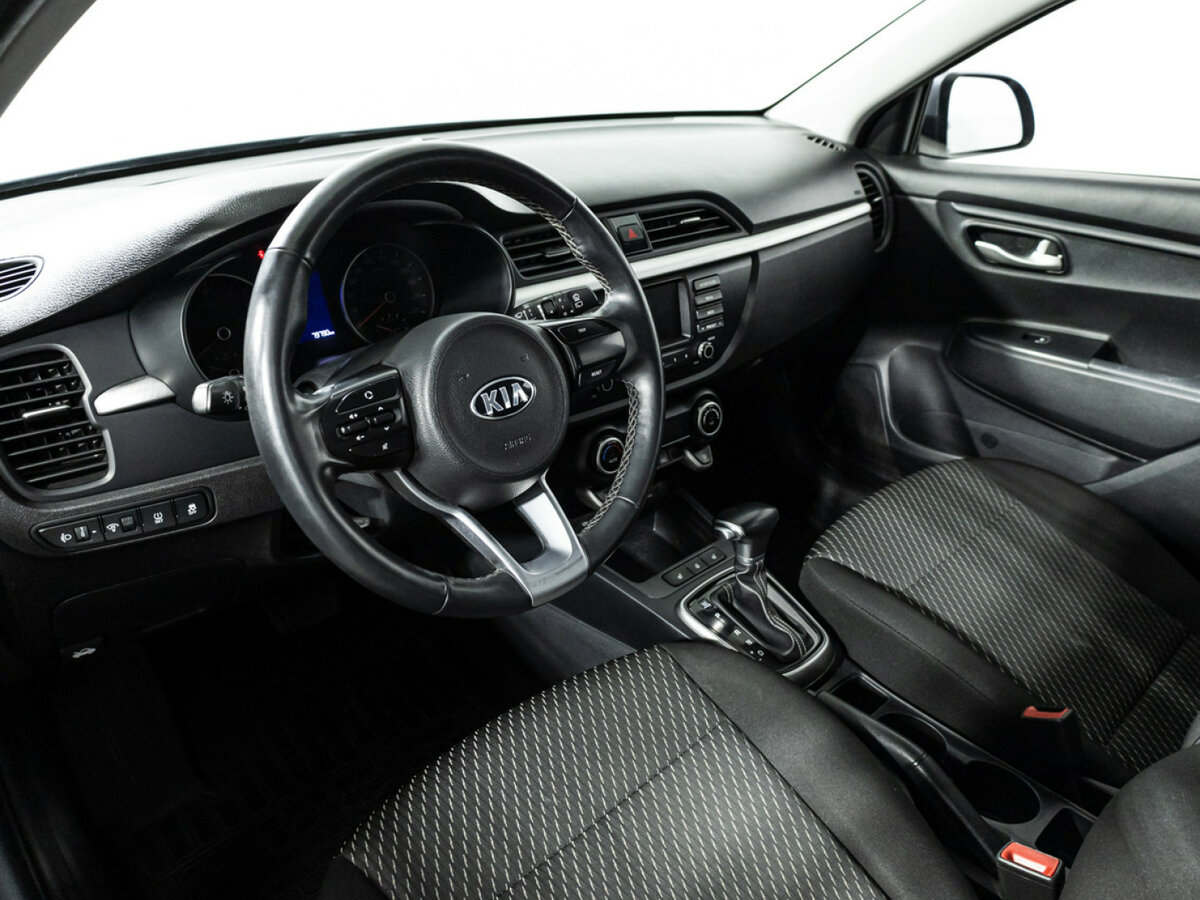 Kia Rio X-Line IV, 2020 Фото №11