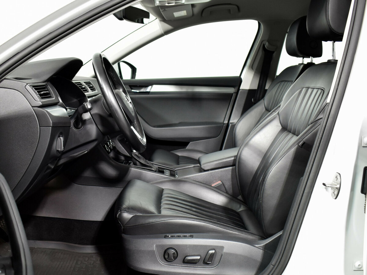 Skoda Superb III, 2018 - 156 585 км. | Фото №8