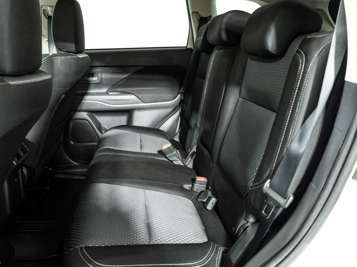 Mitsubishi Outlander III Рестайлинг 3, 2018 - 63 107 км. | Фото №8