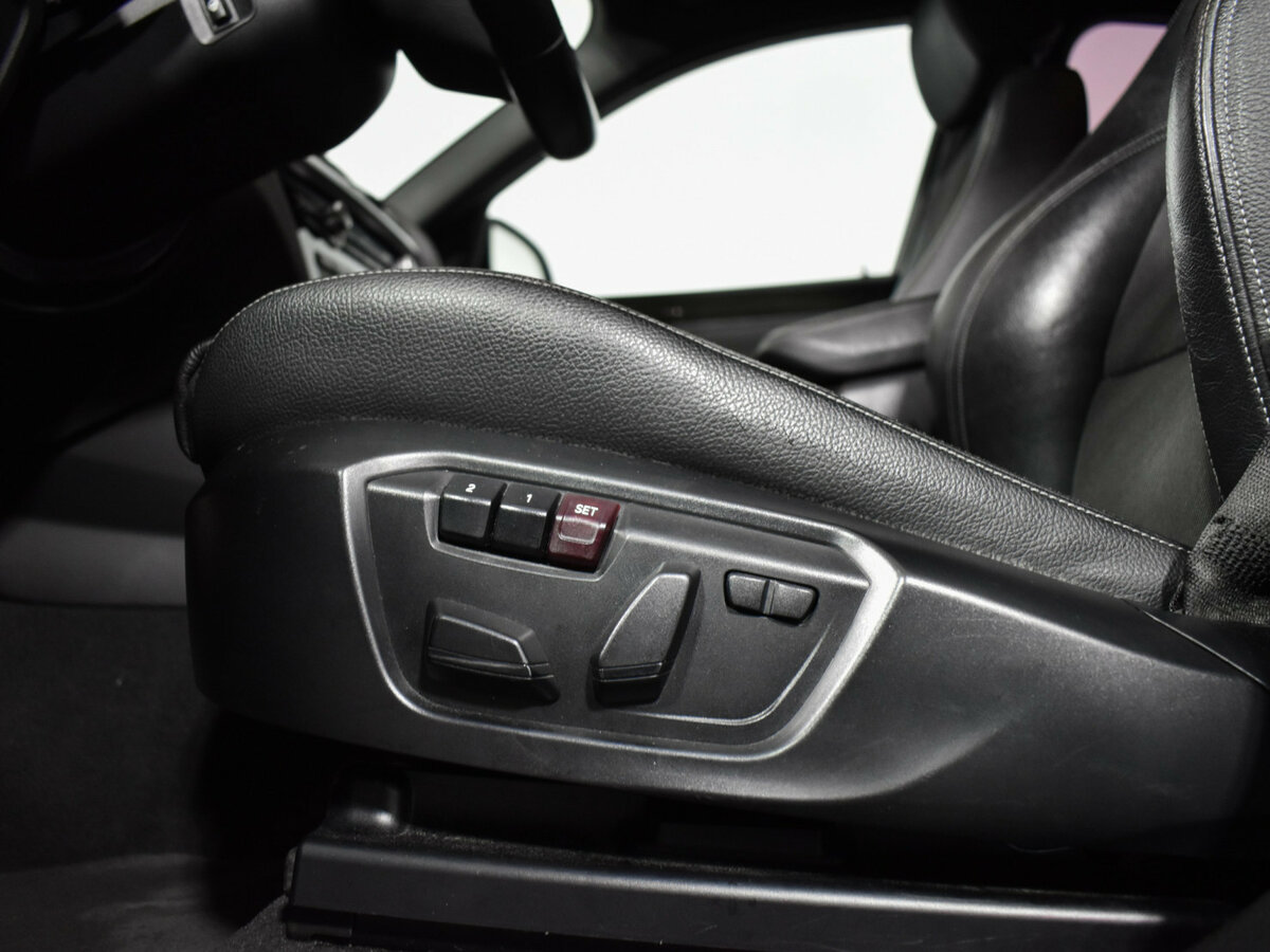 BMW X4 20i I (F26), 2015 Фото №17